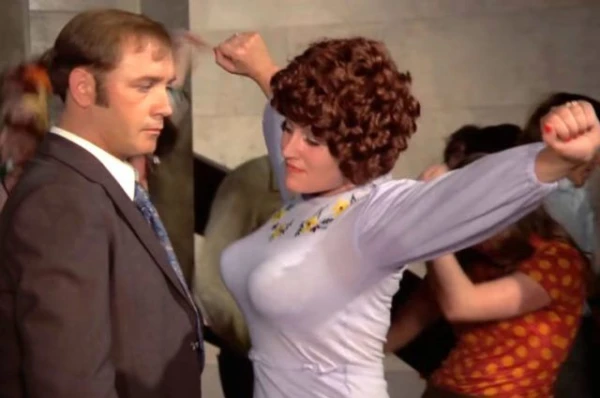 Изображение к статье: «Это энергичный танец». Как минута в фильме прославила Татьяну Распутину