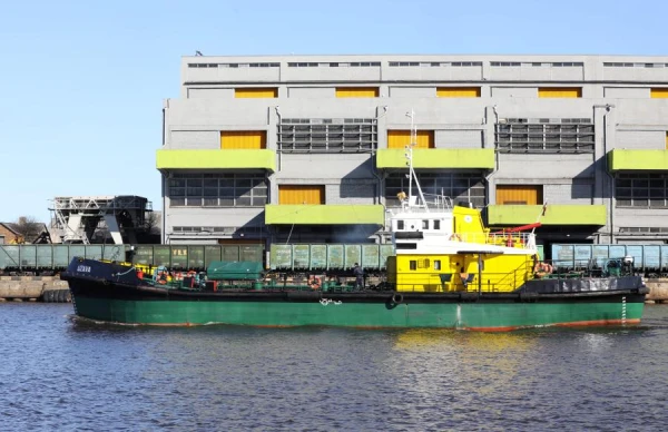 Перевалка грузов на терминалах Вентспилсского порта уменьшилась на 27,6%