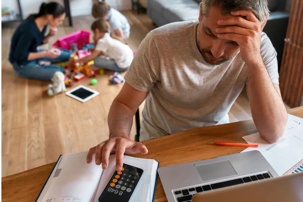 Изображение к статье: Может ли муж задекларировать оправданные расходы неработающей жены