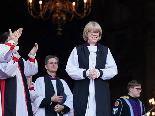 Свят, свят, свят.