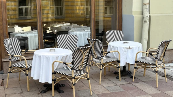 Изображение к статье: Самый дорогой рынок страны упал и не поднялся.