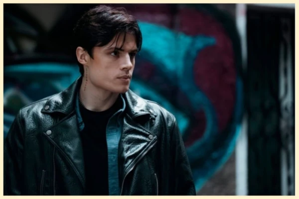 Изображение к статье: Даниэль Вегас перевоплотился в основного героя Диму Барсова.