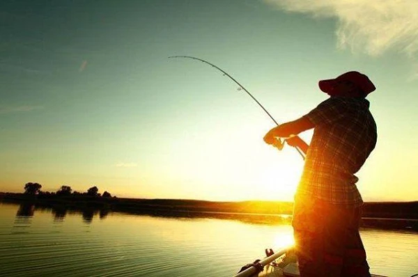 Какую прикормку выбрать для рыбалки ранней весной?