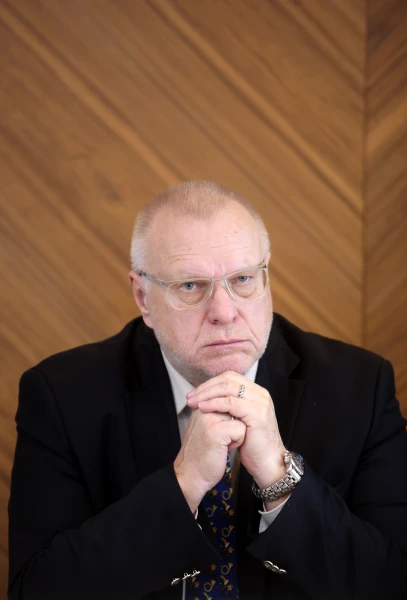 «Политическая система достигла критической переломной точки...»