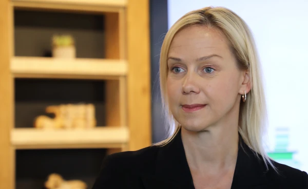 Бывшая невестка экс-президента Затлерса не хочет лишаться прав и 20 тысяч евро