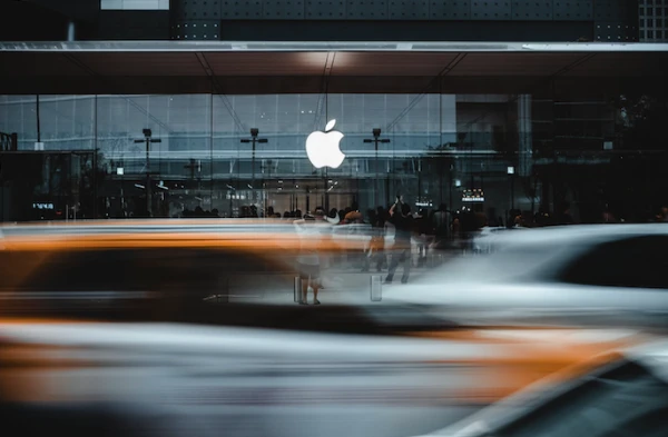 Выход совершенного нового iPhone задержат