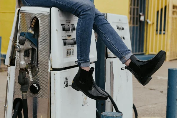 Изображение к статье: ЕС предупредил: цены на нефть и газ останутся высокими даже в случае мира в Иране