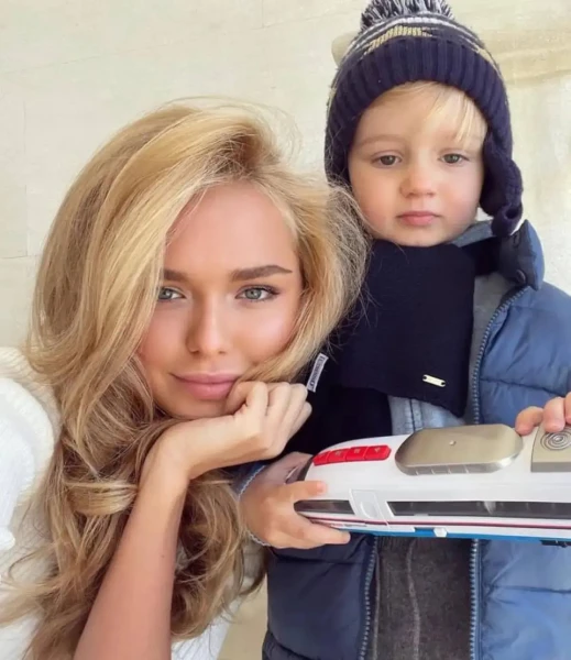 Что же это такое? Поклонники Стеши Маликовой шокированы ее излишней худобой