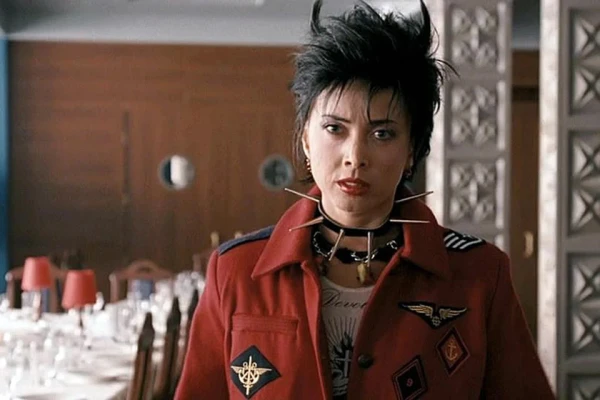 Дерзкое перевоплощение: Юлия Коваль в культовом образе Жанны Фриске из «Дневного дозора»