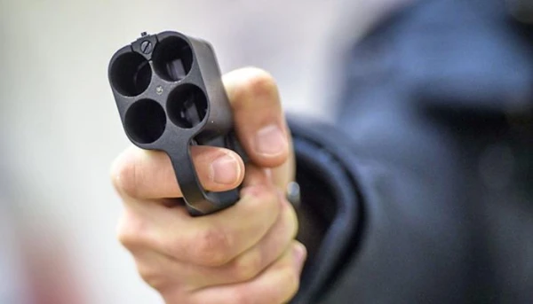 В Риге подстрелили мужчину; предполагаемый виновник объявлен в розыск