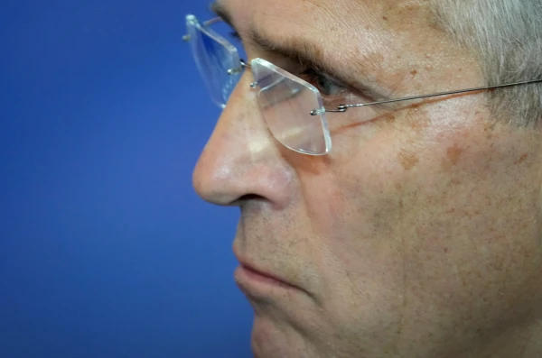 Браже и другие политики отреагировали на обсуждение мемуаров Столтенберга о «сдаче» стран Балтии России