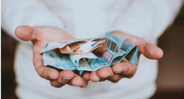 «Обязательно!» Эстония и Швеция призвали жителей иметь дома запас наличных денег