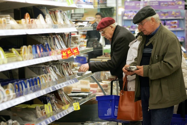 Изображение к статье: Бьют по Ирану, а попадают по Латвии: как война на Ближнем Востоке отражается на ценах в рижских супермаркетах