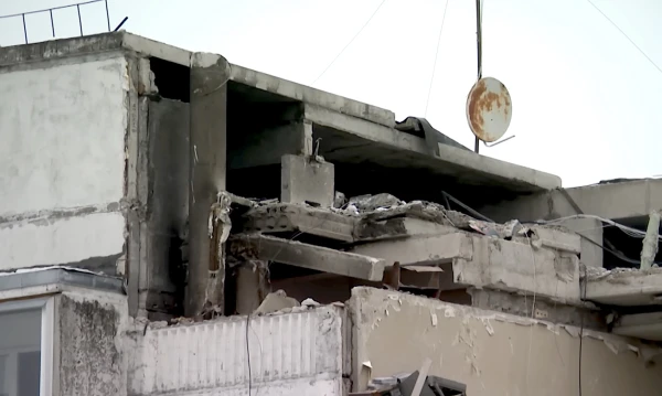 Изображение к статье: Три месяца после взрыва: жильцы дома на Баускас до сих пор не могут попасть в свои квартиры