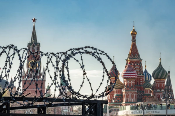 «Элита против России. Кто автор кризиса?» Башни Кремля «пошатнулись»