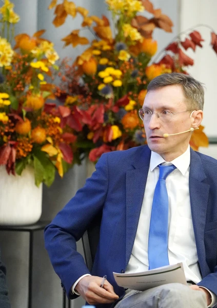 Изображение к статье: «Новая неделя и новые несчастья». Социолог о ситуации в правительстве