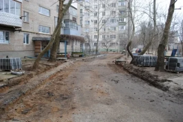 Изображение к статье: Неужели «земельных баронов» заставят приводить в порядок дворы?