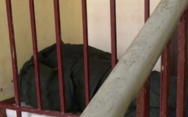 Изображение к статье: Янис уже полтора года живёт как в кошмаре — его дом захватили бездомные