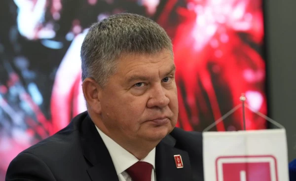 «Доиграемся, что не будет топлива». Экс-премьер призывает не заниматься популизмом