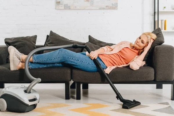 Домашний труд после офиса оказался фактором риска для здоровья женщин