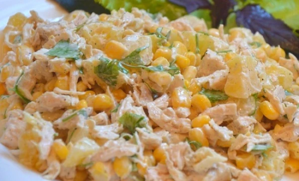 Изображение к статье: Вместо оливье: готовим салат с курицей и ананасами