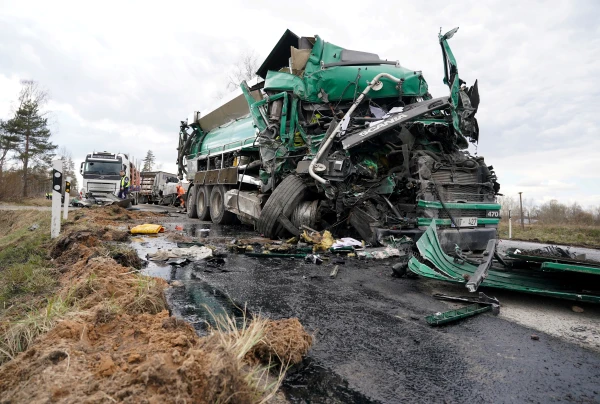 Не вписался: стала известна причина грандиозной аварии пять фур недалеко от Риги