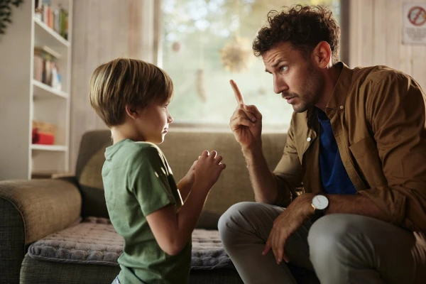 Изображение к статье: «Не высовывайся»: токсичные установки из СССР, которые до сих пор влияют на нас