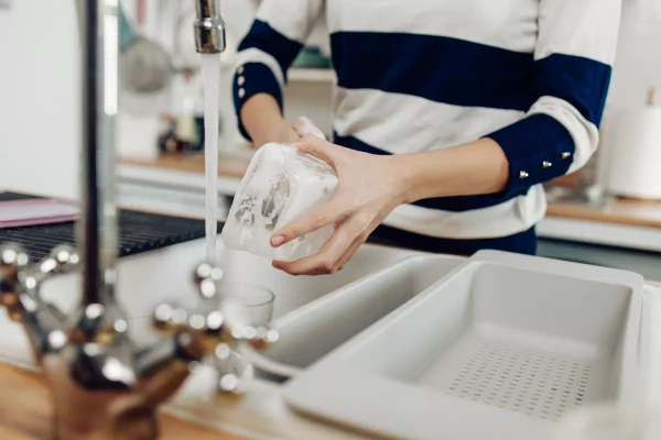 Это стоит знать: 4 простых лайфхака для дома, которые реально экономят время