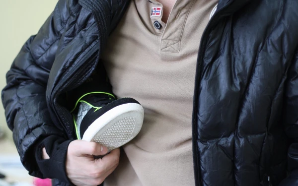 Почему простили вора: в деле о краже кроссовок в Риге разбирались три года