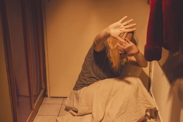 Почему муж-байкер заставил жену переспать со 120 мужчинами?