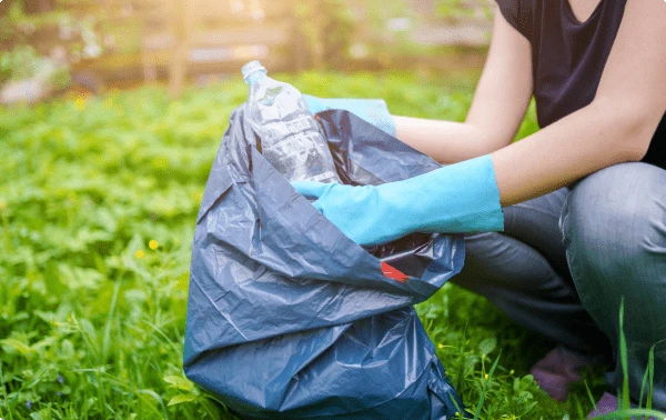 Почему на даче надо убираться в перчатках