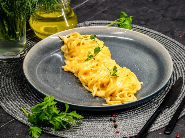 Простое блюдо — сложный результат: как правильно готовить пасту с сыром