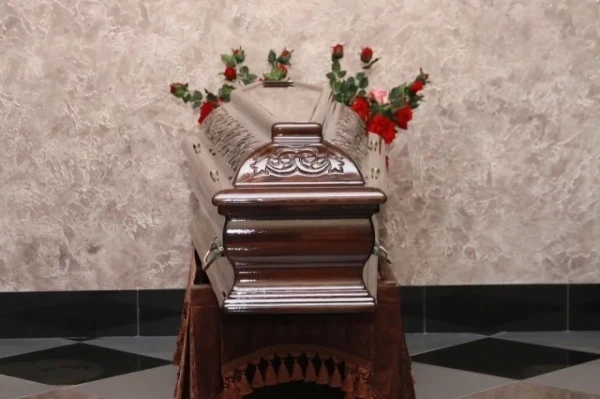 «Укусил, а не поцарапал». Похоронили школьника, умершего от бешенства