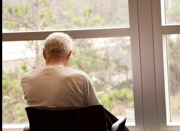 Изображение к статье: У мужчины в 56 диагностировали деменцию: его жена рассказала, какие симптомы они пропустили