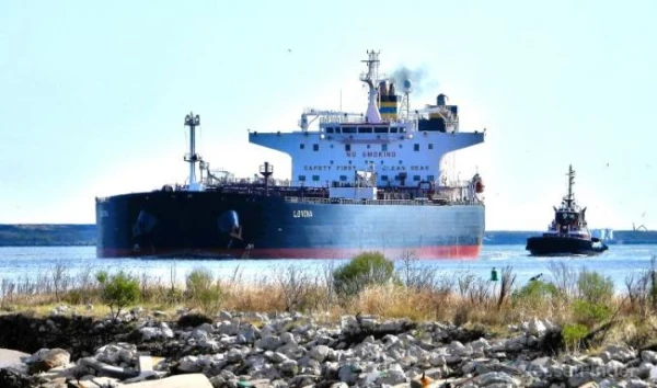 Дерзкий маневр: Танкер «теневого флота» ускользнул от норвежских патрулей