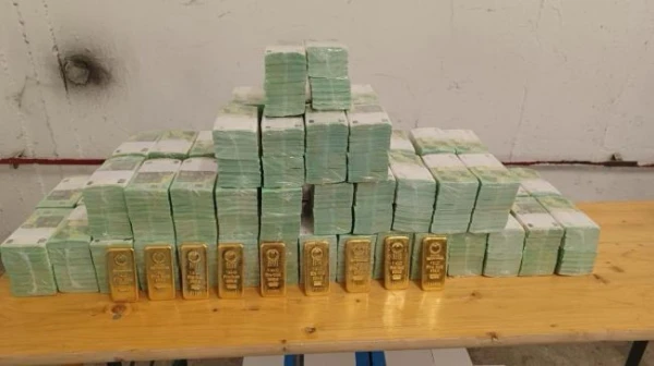 Венгерский лидер Петер Мадьяр уклоняется от возврата ценностей Ощадбанка Киеву