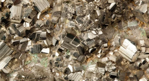 Изображение к статье: Захватывающее открытие: «глупое золото» оказалось кладезем лития для батарей