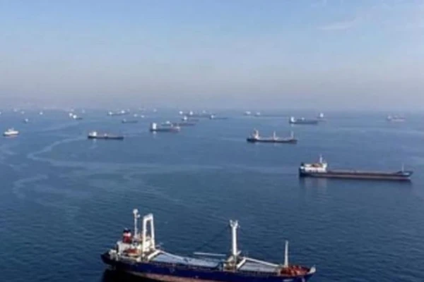 Разминирование Ормуза займет минимум полгода - Пентагон