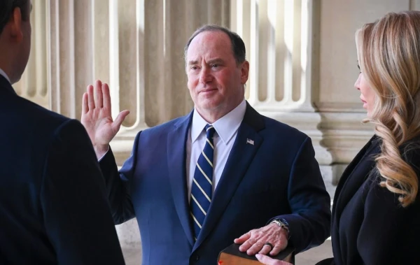 Трамп уволил главу ВМС США - Фелан просил этого не делать