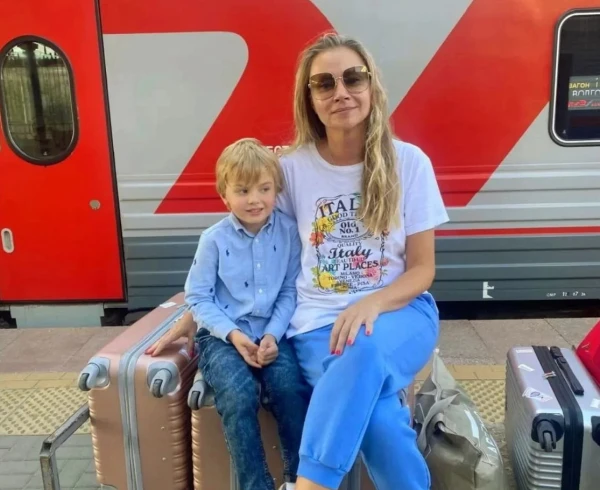 Семейная драма: Мария Миронова и бывший муж Андрей Сорока судятся за сына