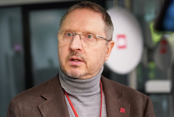 Изображение к статье: «Объединение министерств не уменьшит бюрократию»