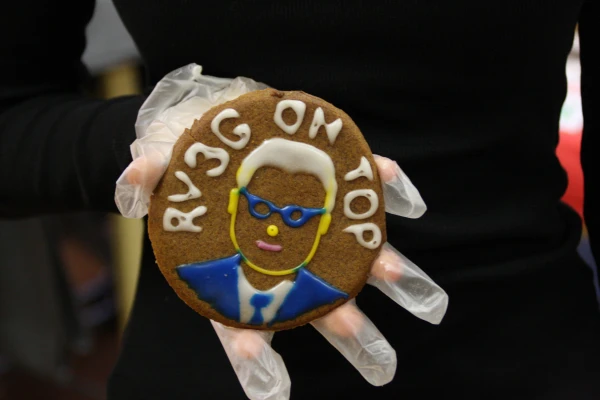 Изображение к статье: Директор рижской гимназии лично скрутил агрессивного юношу: действия полиции вызывают вопросы...