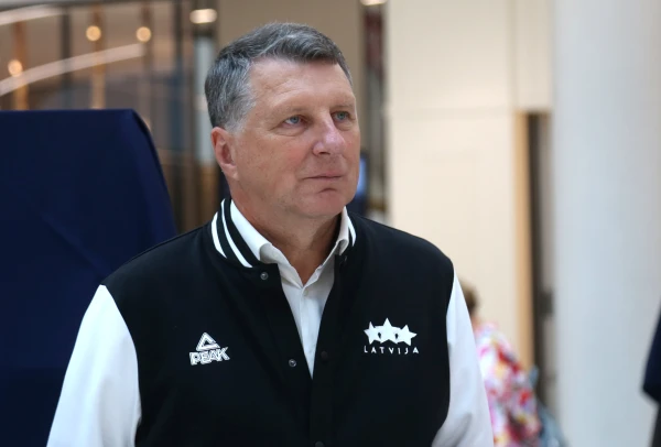 Изображение к статье: Мнение экс-президента Латвии уже не интересует. Что он сделал не так?