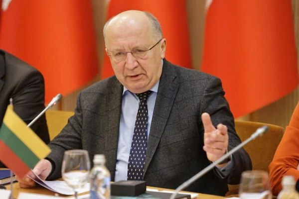 Изображение к статье: Еврокомиссар: Литва стала «политическим лидером» ЕС в противостоянии с Россией