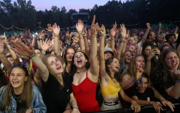 Бесплатное кино и дефиле. Что ждет рижан на майские праздники?