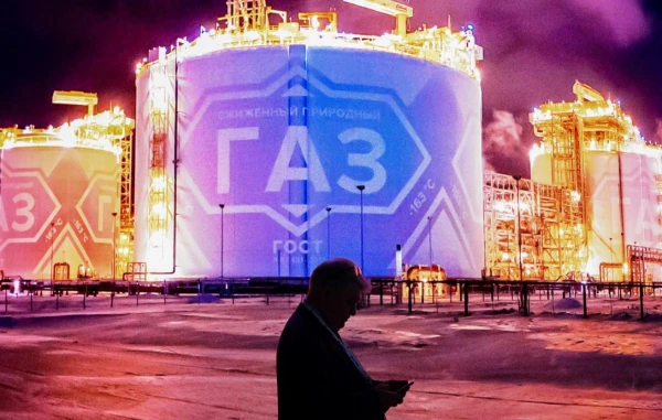 Изображение к статье: ЕС ужесточает ограничения: запрет на импорт российского СПГ вступает в силу