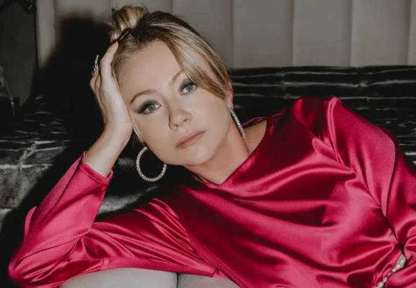 Изображение к статье: Мария Миронова обвинила экс-супруга в жестоком избиении и абьюзе, раскрывая причины развода и борьбы за сына