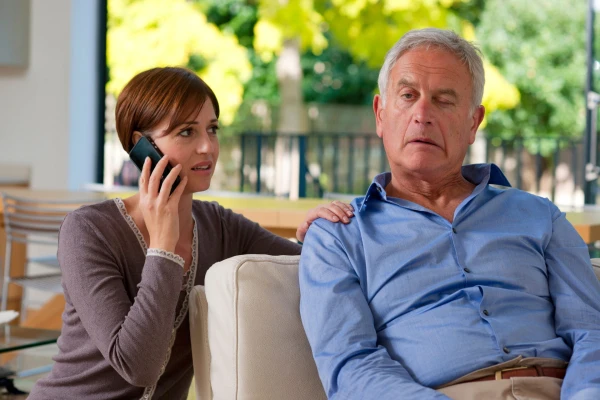 Молниеносная реакция: как распознать инсульт по трём симптомам и спасти человека