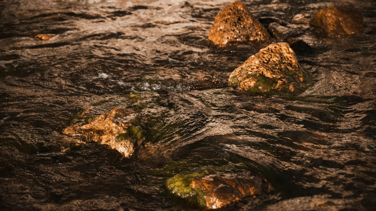 Изображение к статье: Земное ядро «выбрасывает» драгоценности: золото и рутений поднимаются на поверхность