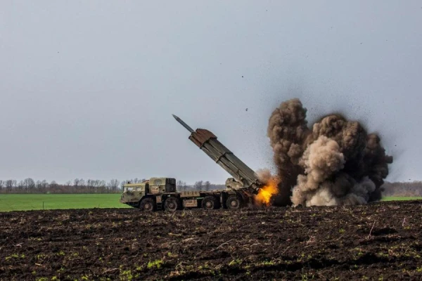 «Беззубым ртом грызут твердое печенье»: латвийский военный оценил наступление российских войск в Украине